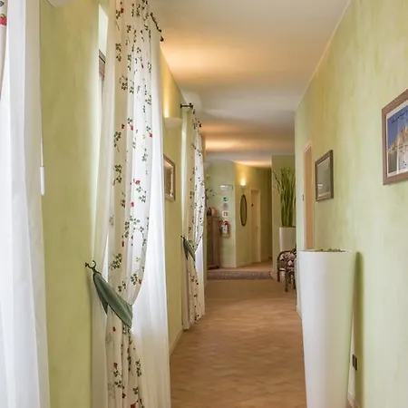 Hotel Antichi Cortili 3*